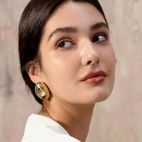 18K Gold Oversized Oval Earrings*Puff Earrings*High Gloss Finish*JD - Picture 5 of 7